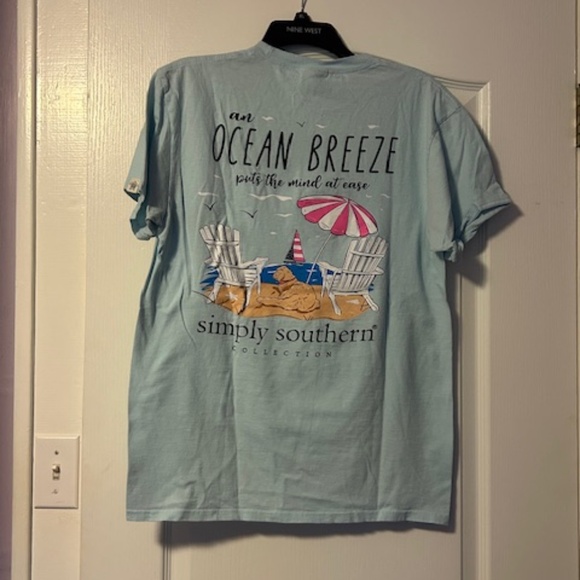 Simply Southern T-shirt - Size M - Picture 2 of 6
